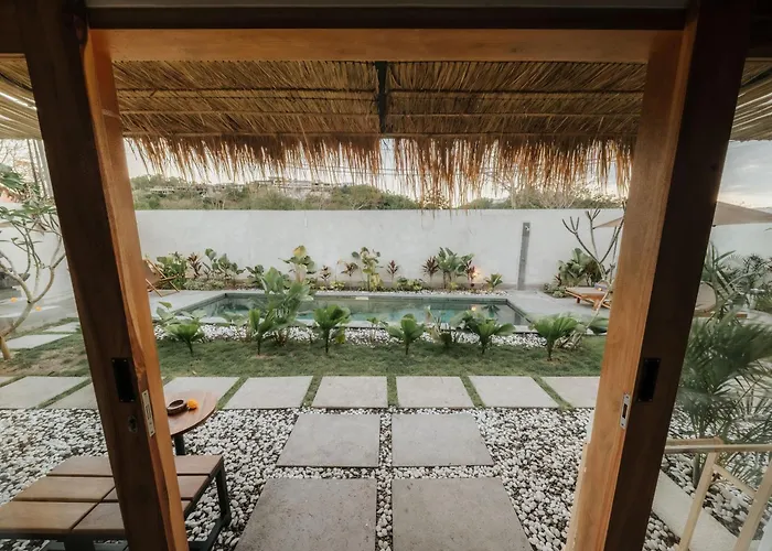Hiraya Hotel *